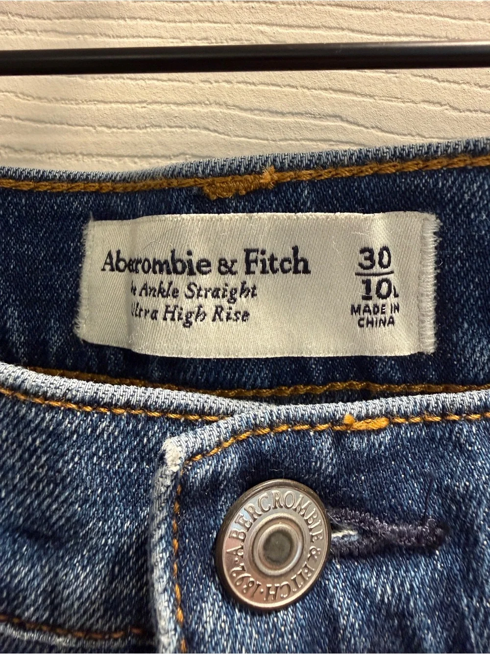 Abercrombie and Fitch Ultra High Rise Ankle Straight Jean-30 Long-NWT - Picture 5 of 12